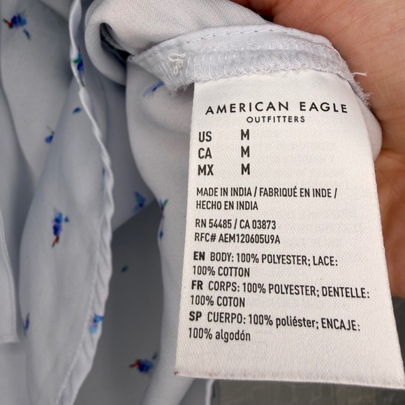 American Eagle Floral Tie Front Top Womens Medium Blue Excellent Lace Trim - Picture 4 of 5